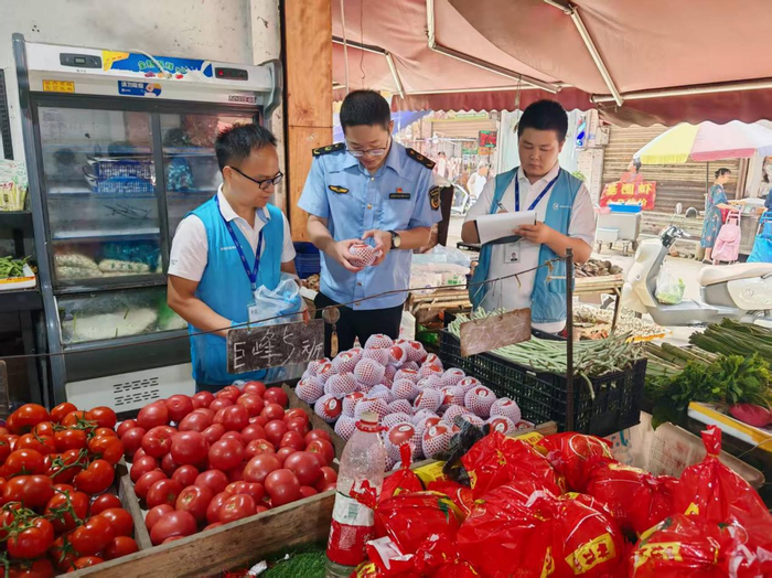 筑牢“放心吃”安全防線 成都召開農產品批發市場監管現場會聚焦食用農產品質量安全